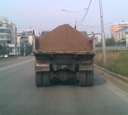 Доставка песка камазом